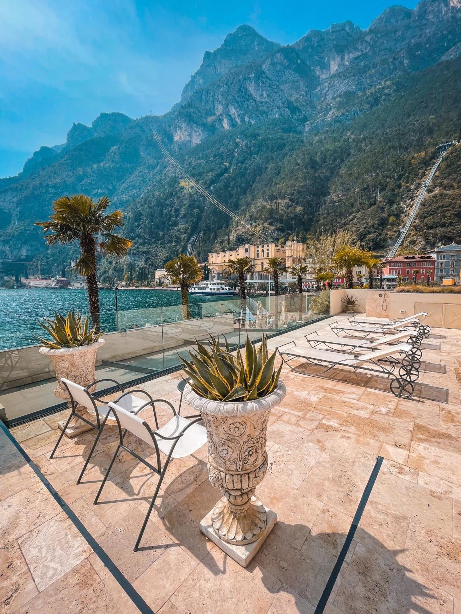 Bellavista Lakefront Hotel & Apartments Riva del Garda Exterior photo